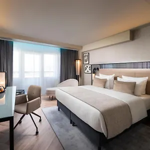 4* ホテル レオナルド　ロイヤル　ホテル　フランクフルト